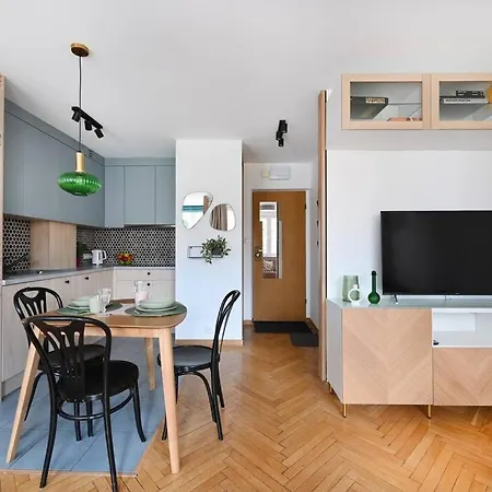 Appartement Powisle Solec Centre! Private Parking