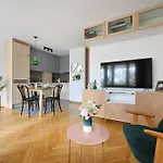 Apartmán Powisle Solec Centre! Private Parking Varšava