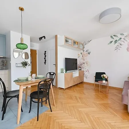 Apartament Powiśle Solec Centre! Private Parking