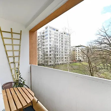 Daire Powisle Solec Centre! Private Parking Varşova